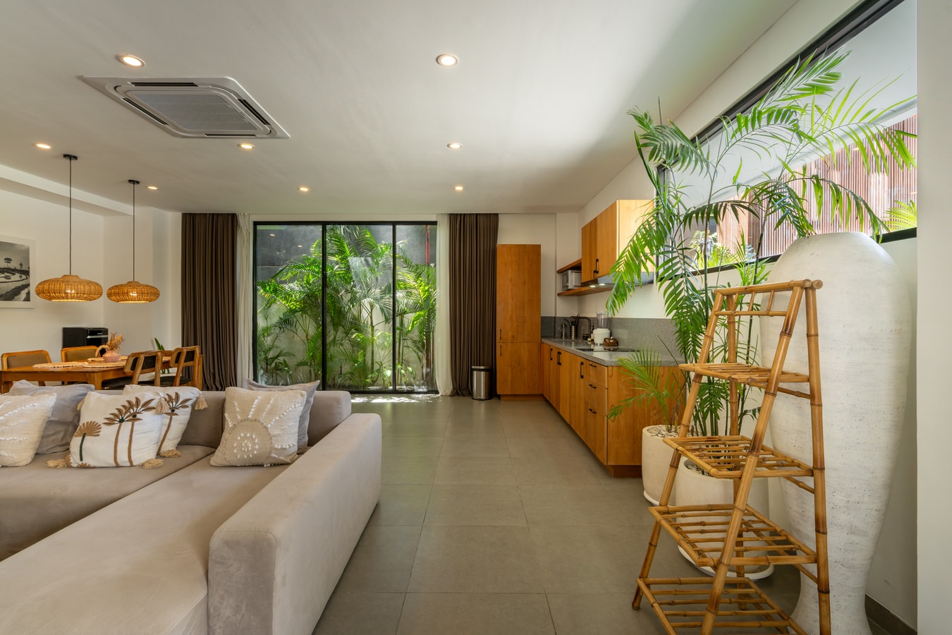 SB 103 - 2BR Suite with Private Pool, Canggu in Canggu, Bali — image 7
