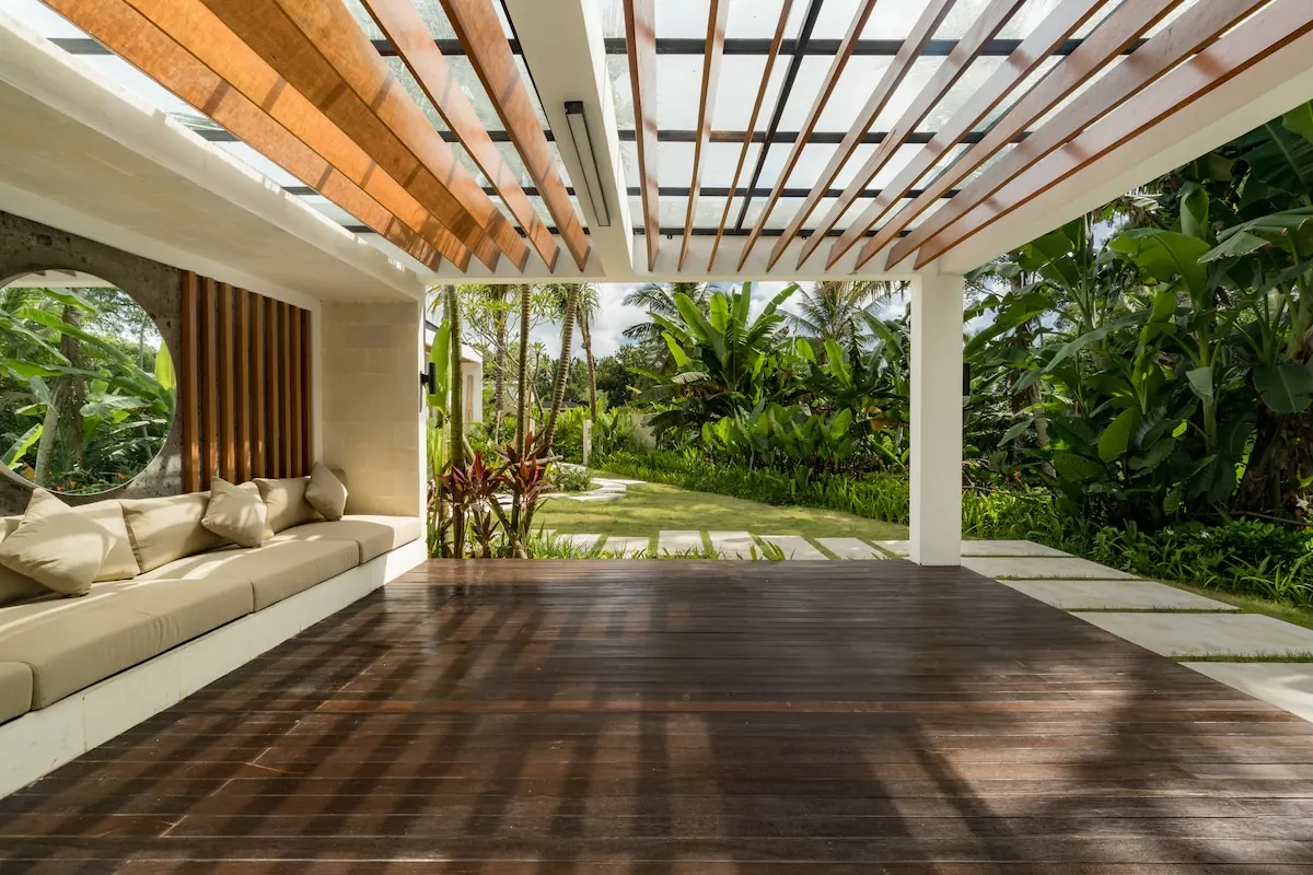 6 BR Tropical Garden Pool Retreat Ubud — 6BR Villa Rental in Ubud — image 17