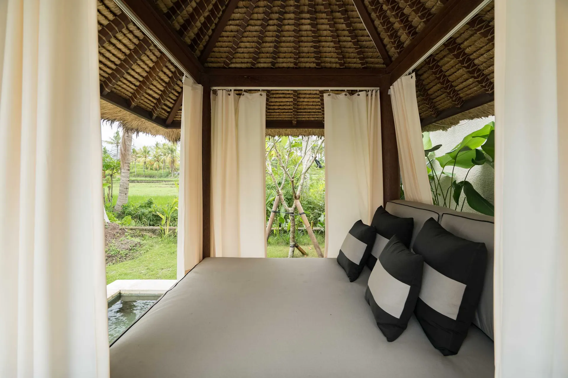 3 BR Rice-Field Pavilion Villa Ubud — 3BR Villa Rental in Ubud — image 3