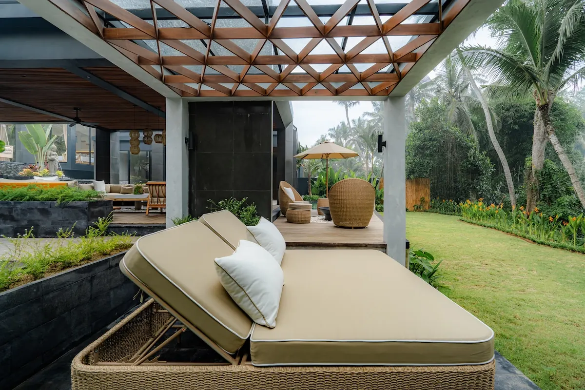 10 BR Tropical-Modern Jungle Estate Ubud — 10BR Estate Rental in Ubud — image 12