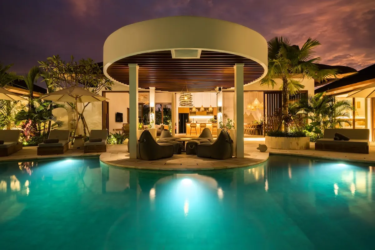 6 BR Tropical Garden Pavilion Villa Ubud — 6BR Villa Rental in Ubud