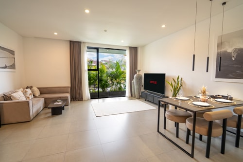 SB 101 - 2BR Suite with Private Pool, Canggu in Canggu, Bali — image 2