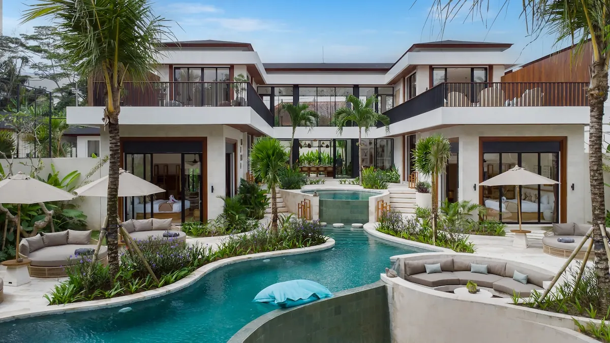 6 BR Tropical-Modern Infinity-Pool Villa Ubud — 6BR Villa Rental in Ubud
