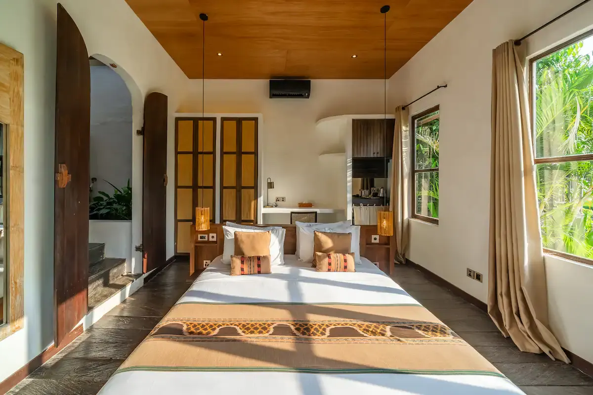 3 BR Infinity-Pool Garden Retreat Canggu — 3BR Villa Rental in Canggu — image 6