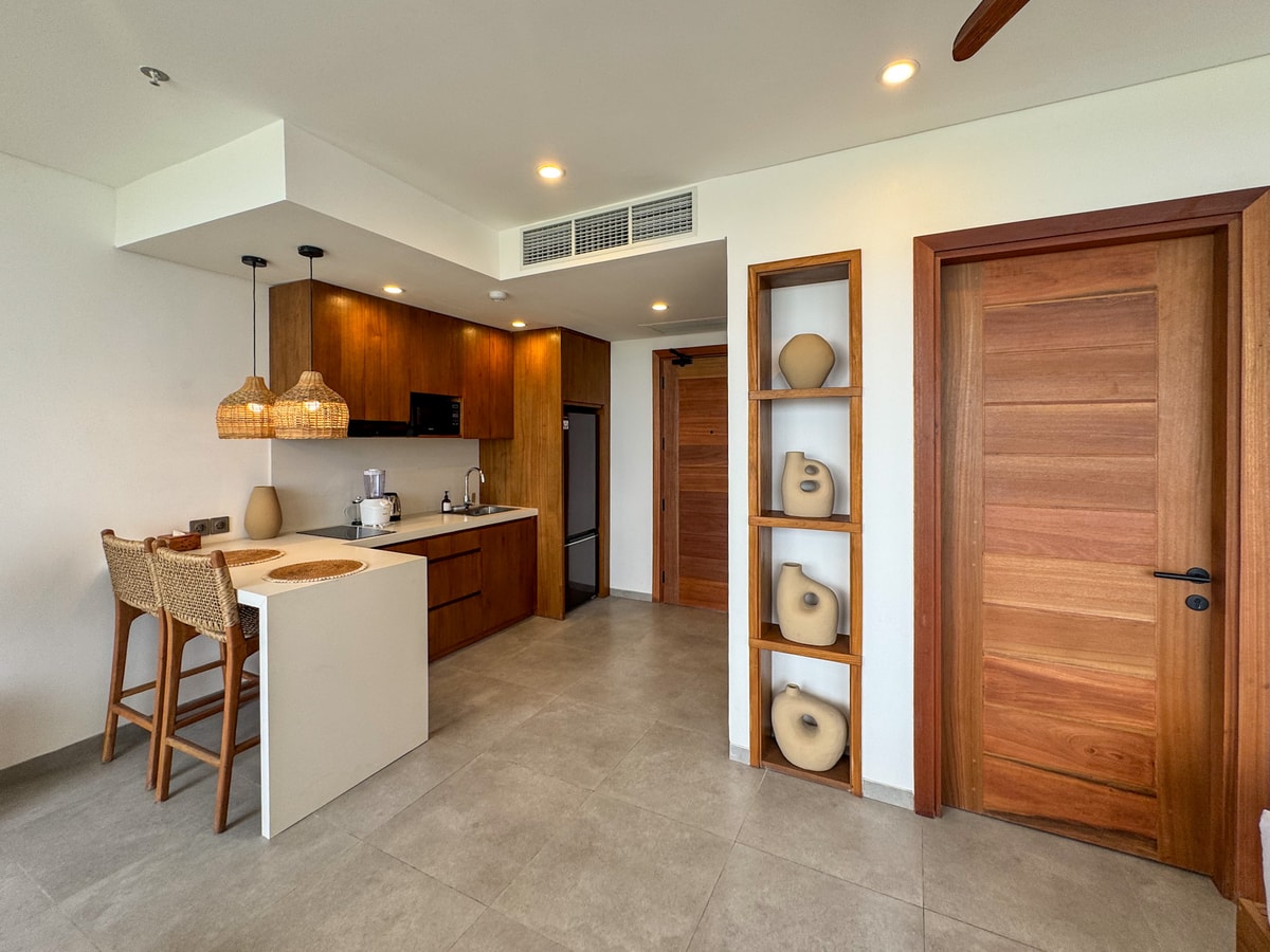 1BR Beachside Canggu Suite | Pool, Gym & Sauna in Canggu, Bali — image 7
