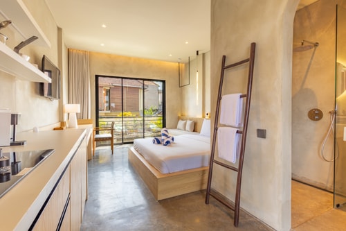 Modern 1BR Studio w/ Pool | 8 Mins to Ubud Market - Ubud, Bali — image 16