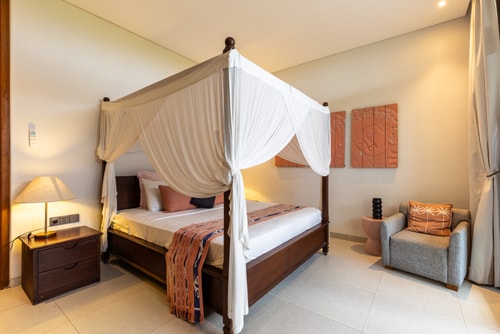 3BR Canggu Villa | Canopy Beds, Paddy Views, Pool in Pererenan, Bali — image 2