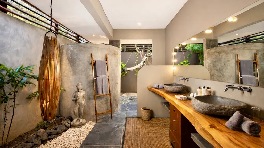 5 BR Private Retreat Seminyak — 5BR Villa Rental in Seminyak — image 7