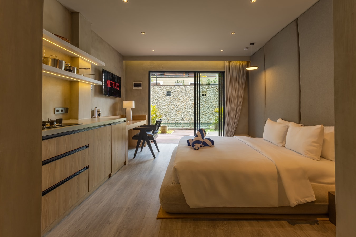 Sleek 1BR Studio with Pool | 10 Mins to Ridge Walk - Ubud, Bali — image 7