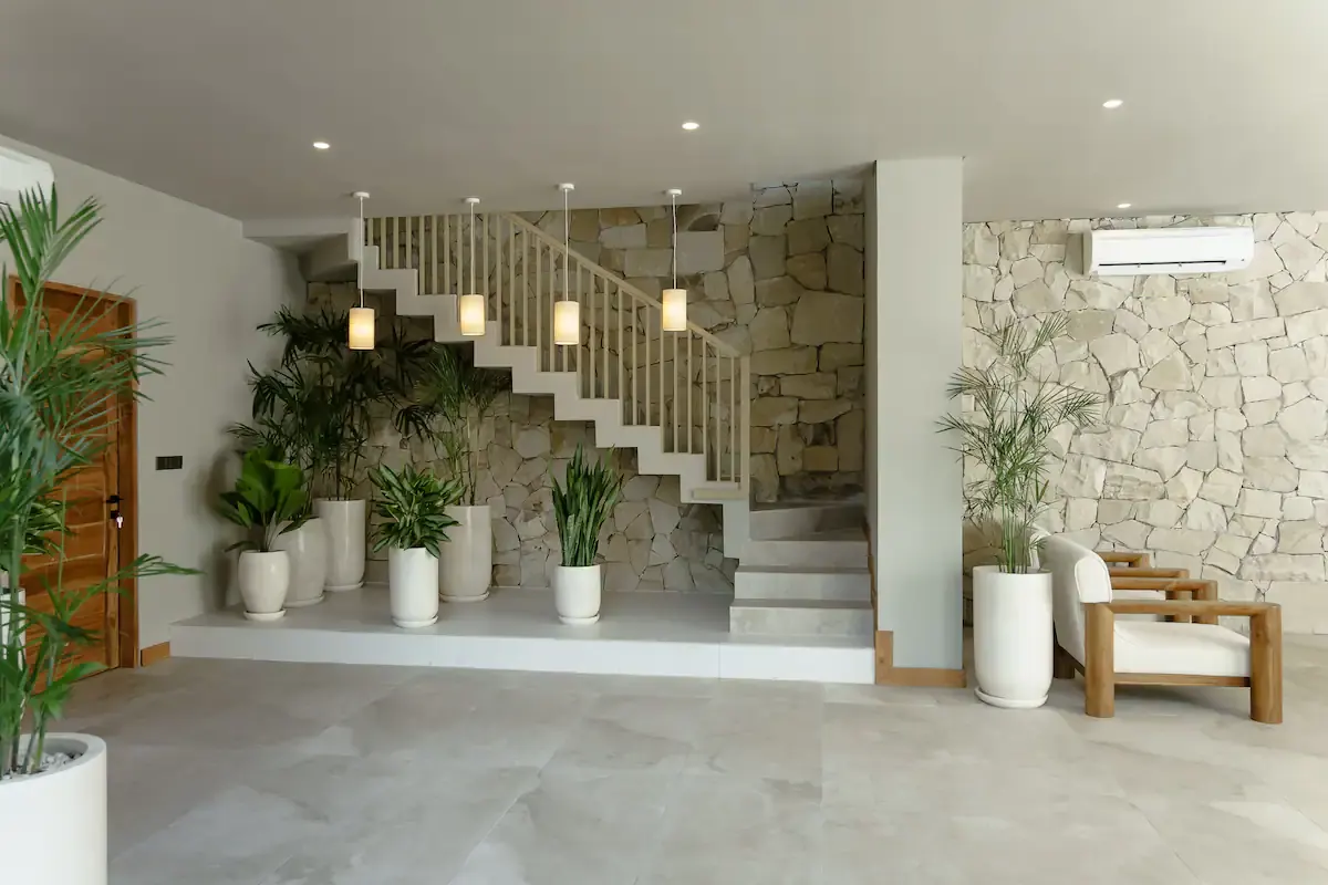 9 BR Walk-to-Beach Pool Estate Canggu — 9BR Estate Rental in Canggu — image 18