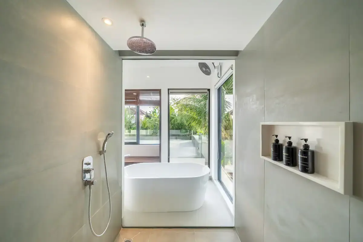 3 BR Walk-to-Beach Tropical-Modern Villa Canggu — 3BR Villa Rental in Canggu — image 3