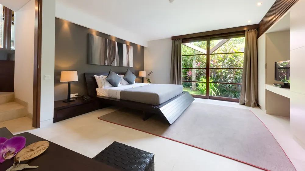 4 BR Architect-Designed Tropical Garden Villa Seminyak — 4BR Villa Rental in Seminyak — image 8
