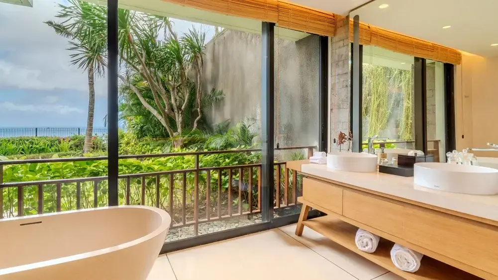 10 BR Clifftop Ocean-View Estate Uluwatu — 10BR Estate Rental in Uluwatu — image 14