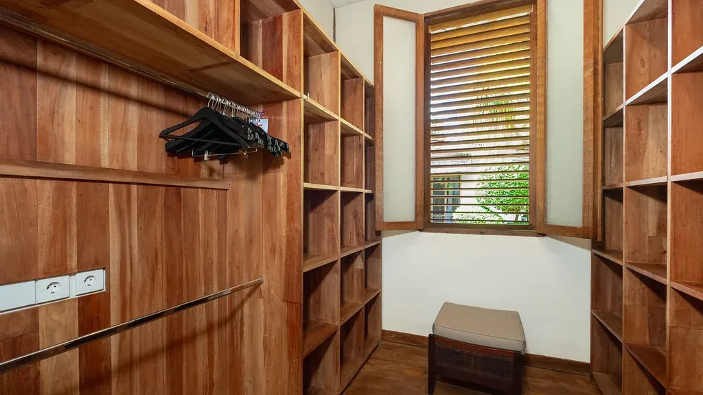 7 BR Private Retreat Canggu — 7BR Villa Rental in Canggu — image 7