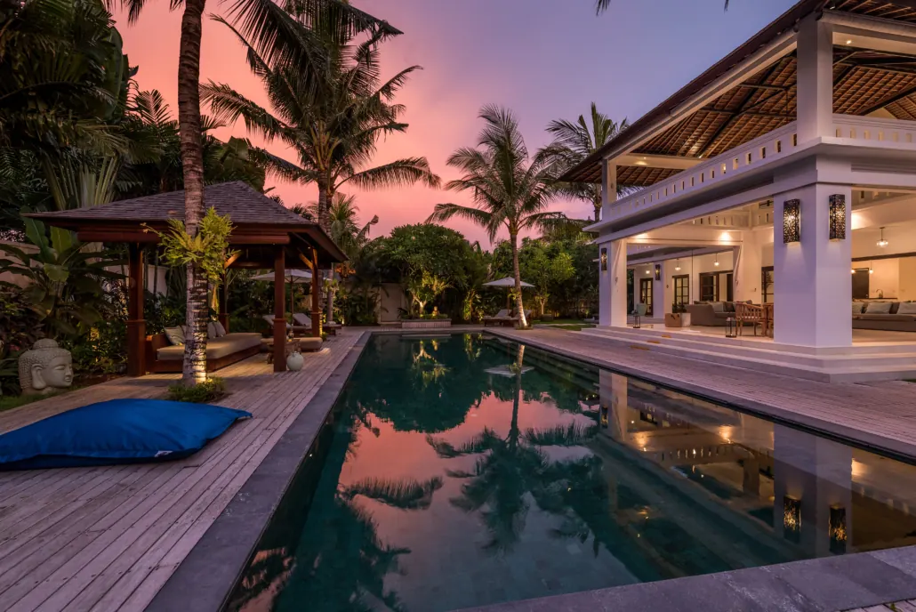 6 BR Architect-Designed Tropical Garden Villa Seminyak — 6BR Villa Rental in Seminyak — image 13