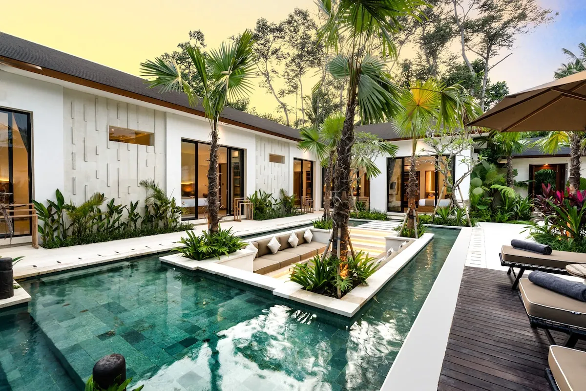 8 BR Tropical-Modern Courtyard Estate Ubud — 8BR Estate Rental in Ubud