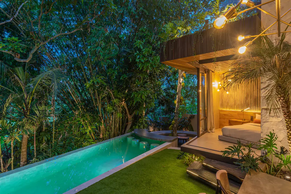 5 BR Tropical-Modern Tropical Garden Villa Canggu — 5BR Villa Rental in Pererenan — image 3