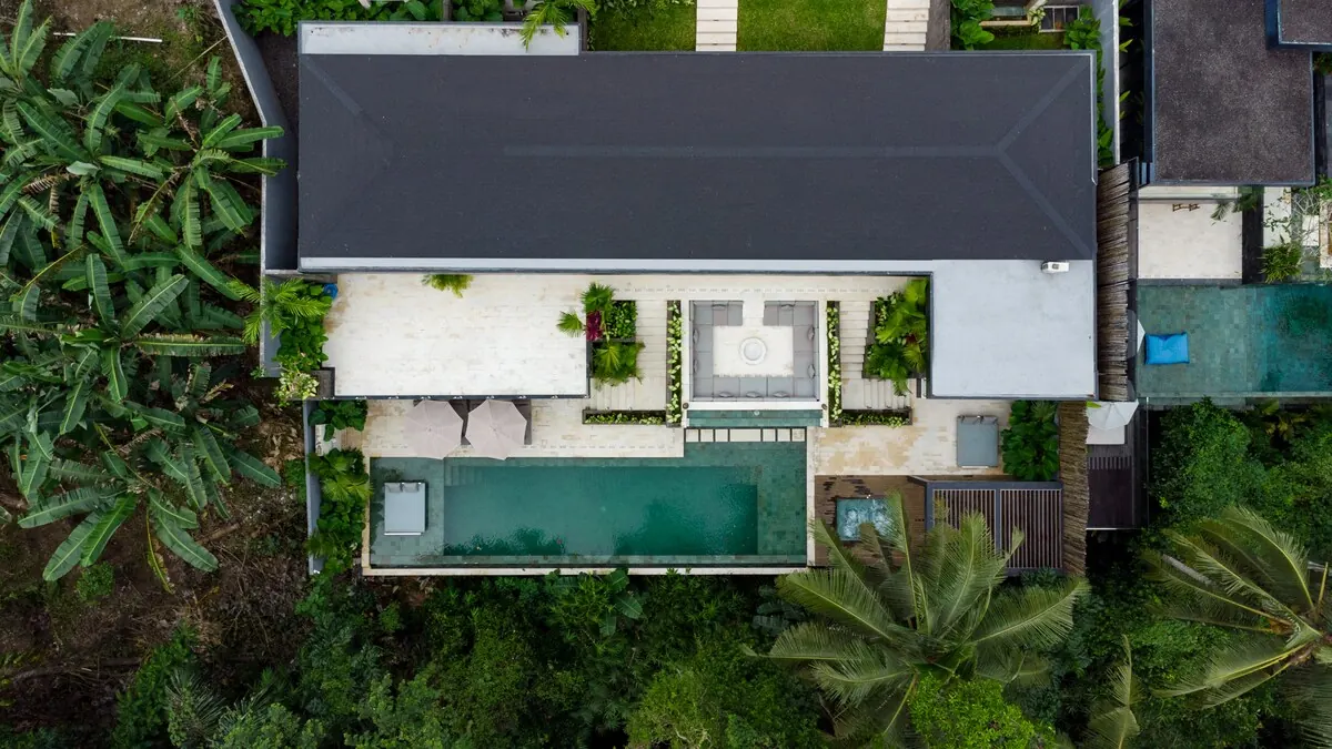 6 BR Stone Jungle-View Retreat Ubud — 6BR Villa Rental in Ubud — image 2