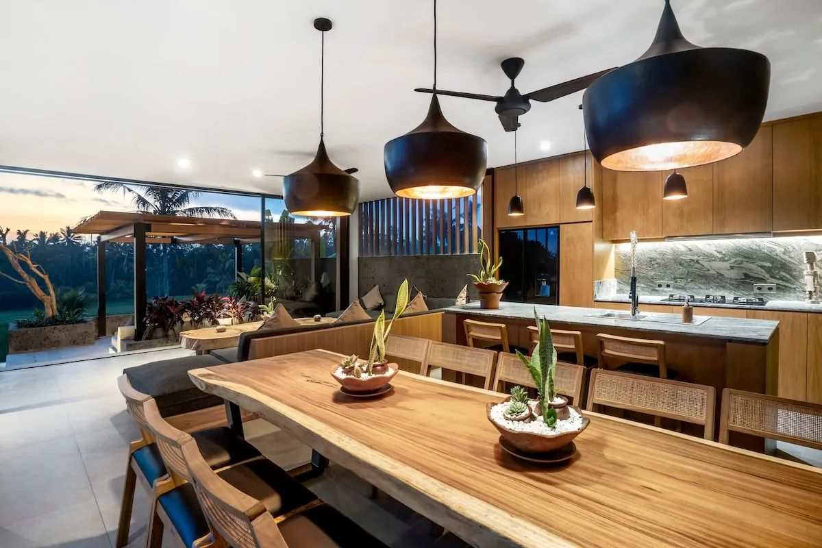 5 BR Tropical-Modern Designer Retreat Ubud — 5BR Villa Rental in Ubud — image 3