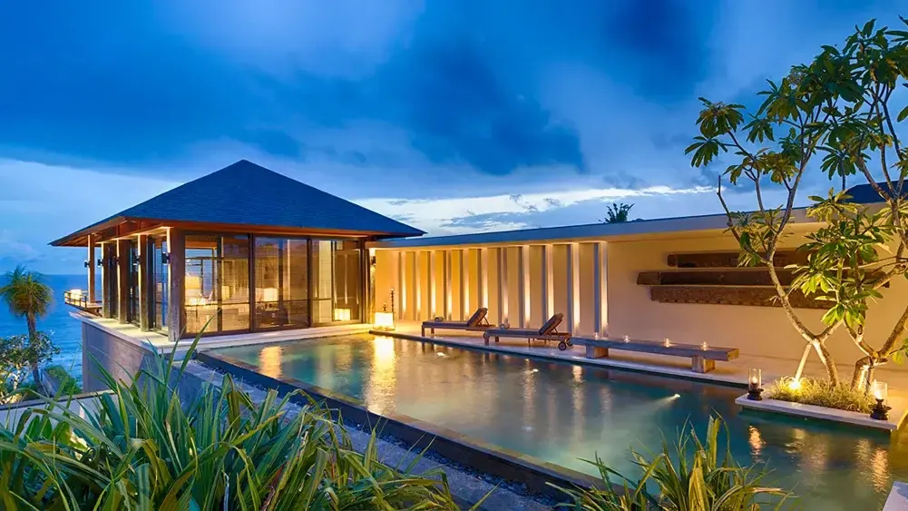 10 BR Clifftop Ocean-View Estate Uluwatu — 10BR Estate Rental in Uluwatu — image 2