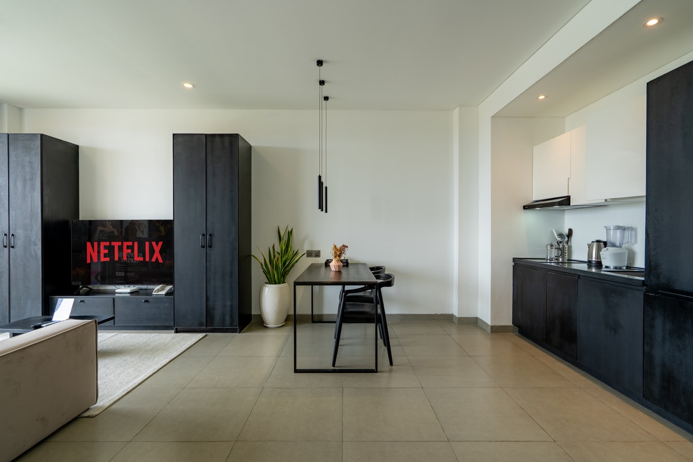 SB 412 - 1BR Suite with Balcony and Pool, Canggu - Canggu, Bali — image 19