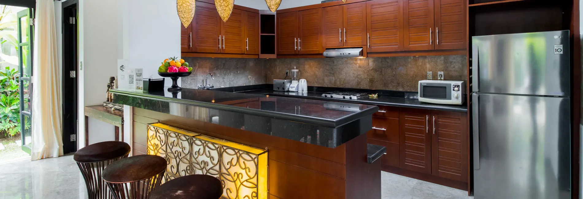 4 BR Tropical Garden Pool Villa Seminyak — 4BR Villa Rental in Seminyak — image 4