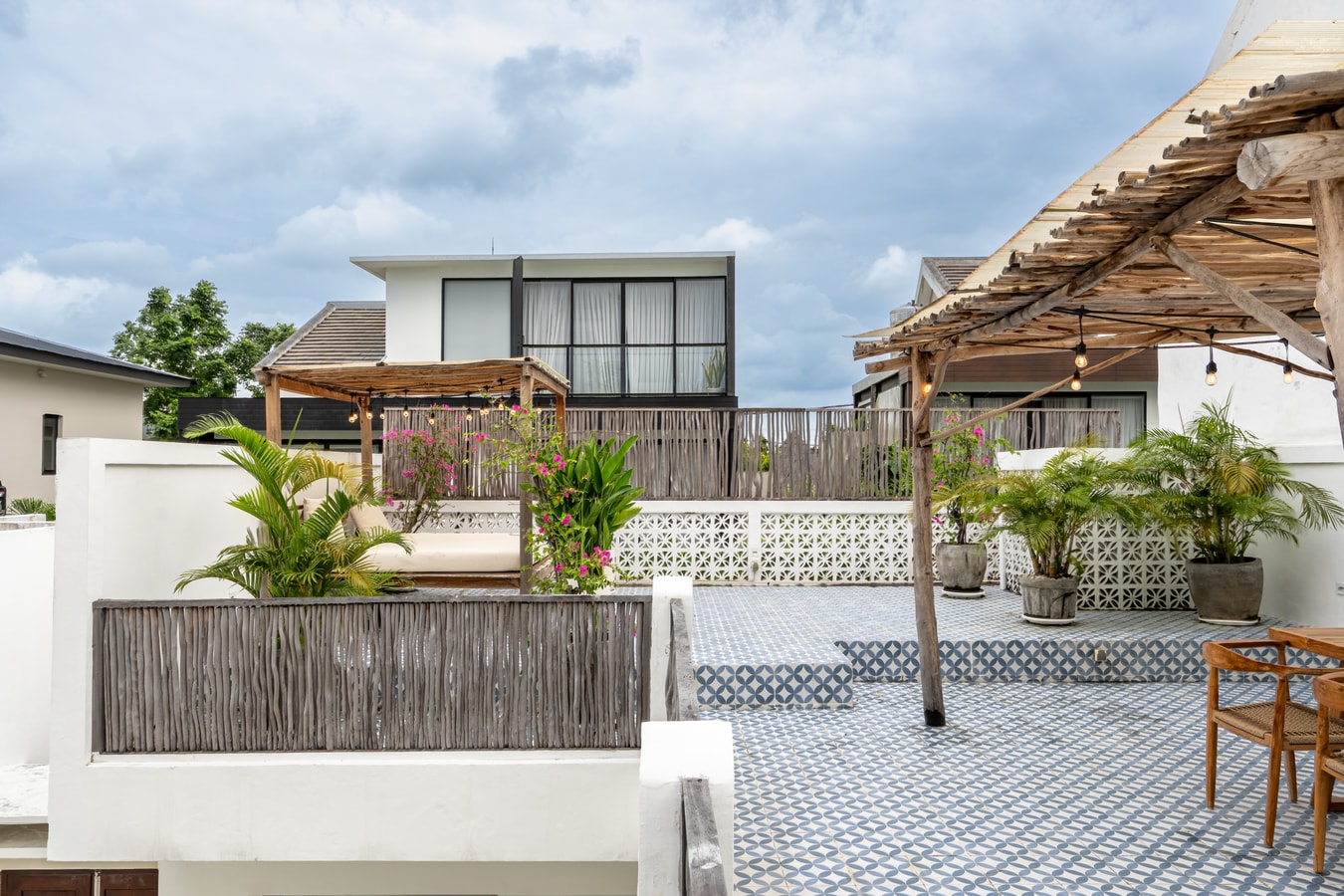 Canggu 1-Bedroom Roof Villa | Swimming Pool, Near Berawa Beach - Canggu, Bali — image 9
