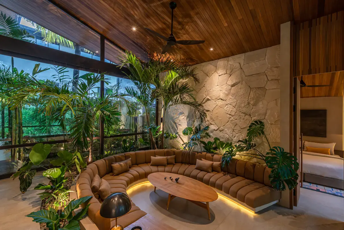 5 BR Tropical-Modern Tropical Garden Villa Canggu — 5BR Villa Rental in Pererenan — image 2