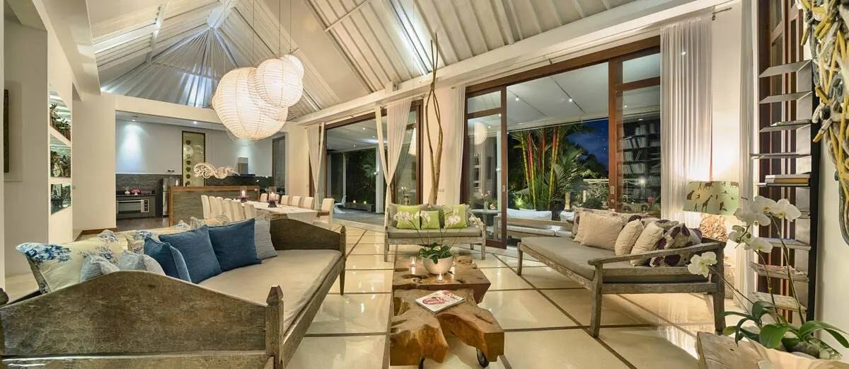 7 BR White Rice-Field Villa Canggu — 7BR Villa Rental in Canggu — image 7