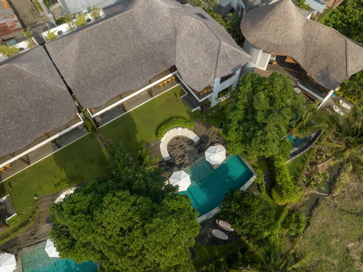 6 BR Tropical Garden Family Villa Canggu — 6BR Villa Rental in Canggu — image 7