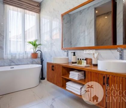 A CHARMING 3 BEDROOMS VILLA IN ULUWATU FOR RENT AND SALE — image 14