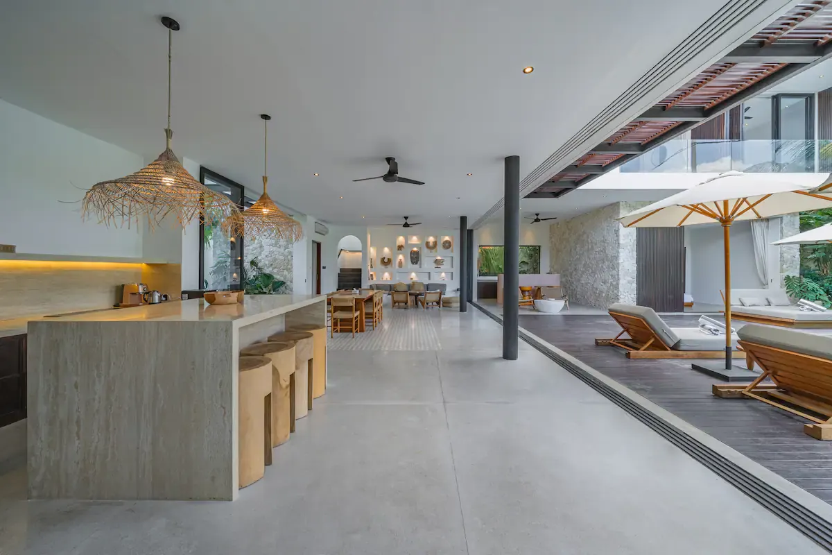 4 BR Contemporary Pool Retreat Canggu — 4BR Villa Rental in Pererenan — image 15