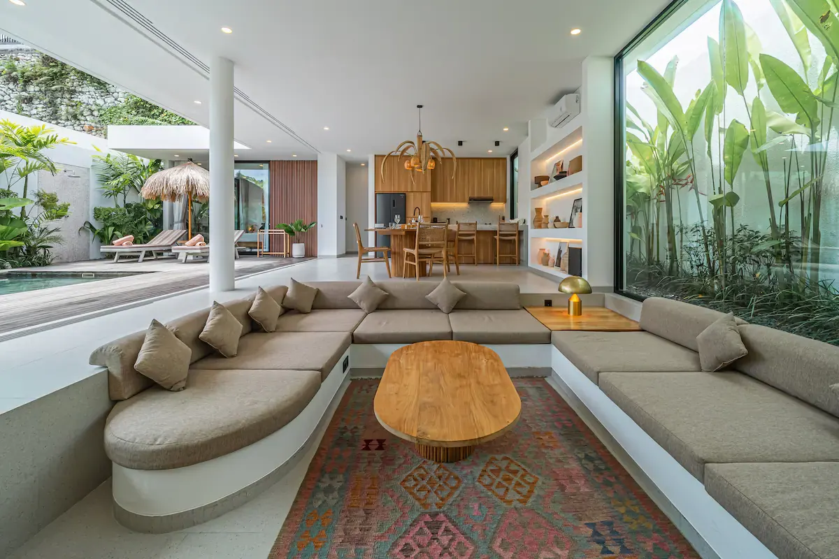 9 BR Tropical-Modern Group Estate Uluwatu — 9BR Estate Rental in Uluwatu — image 7