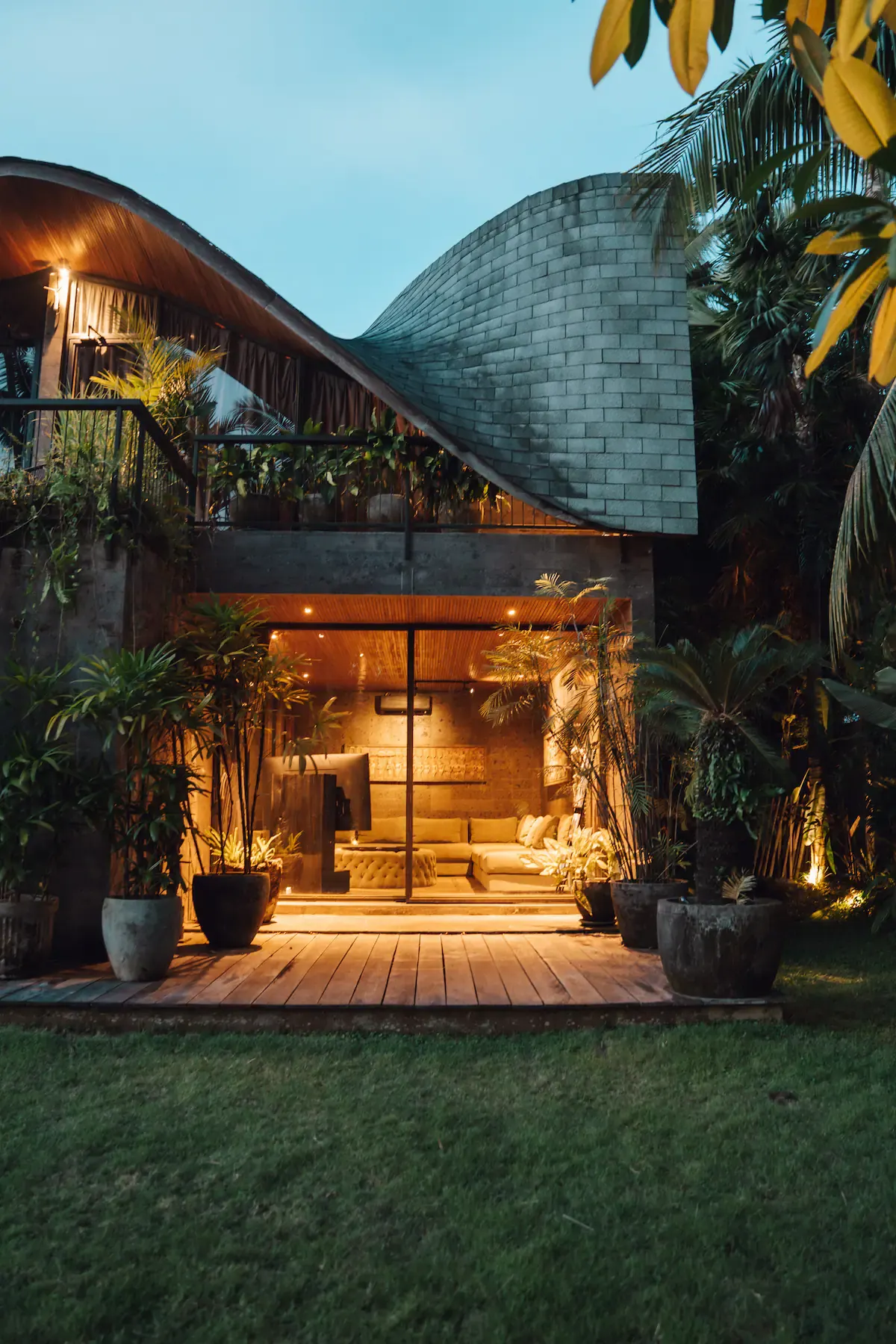 4 BR Stone Infinity-Pool Villa Ubud — 4BR Villa Rental in Ubud — image 6