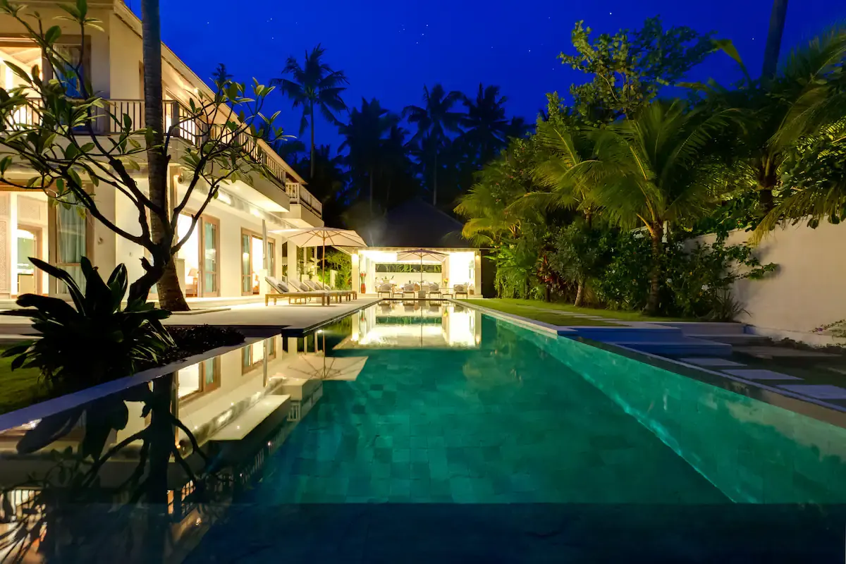 Siri Mendira - Villa Bakung — 4BR Villa Rental in Candidasa — image 4