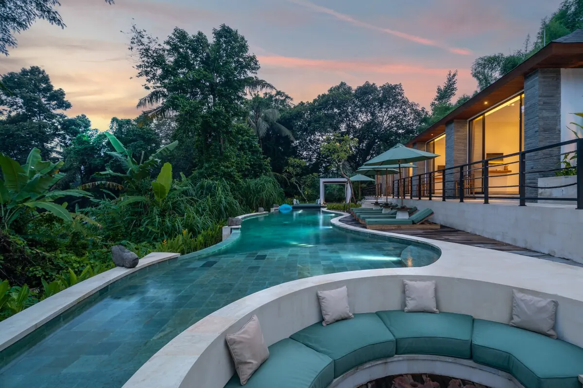6 BR Glass Tropical Garden Residence Ubud — 6BR Residence Rental in Ubud — image 7