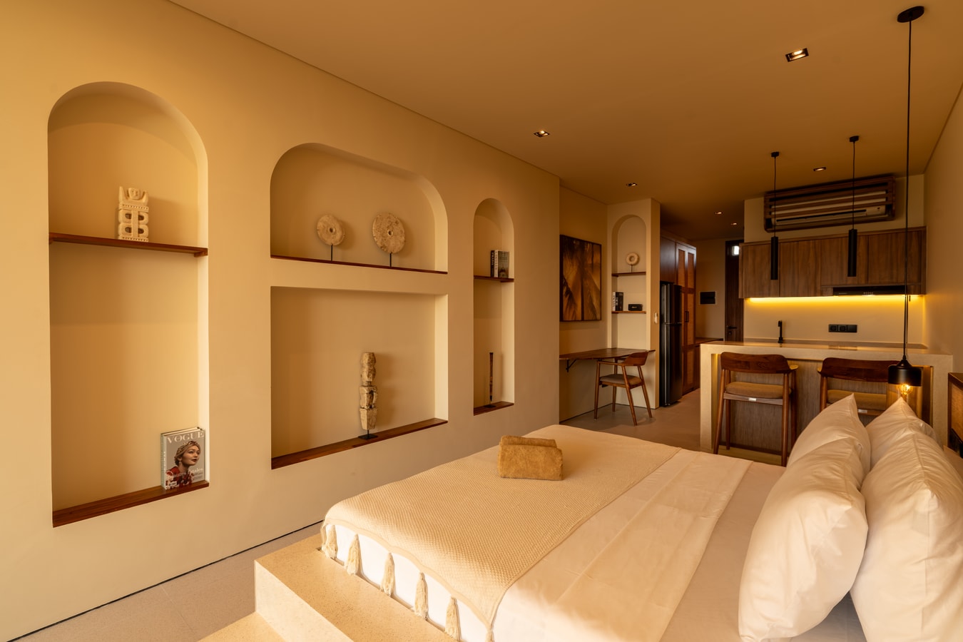 Chic Canggu 1BR Studio | Sunset Paddy Views & Pool - Canggu, Bali — image 15