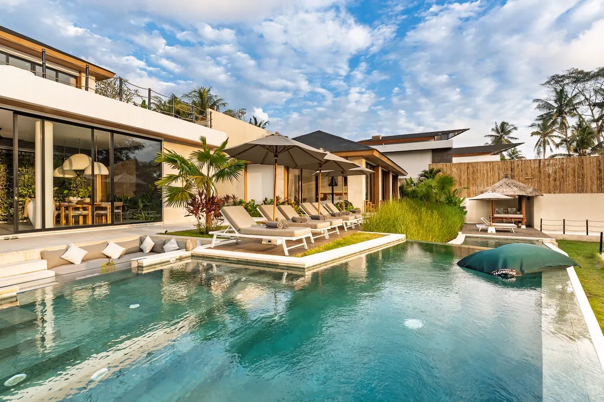 6 BR Rice-Field Infinity-Pool Villa Ubud — 6BR Villa Rental in Ubud