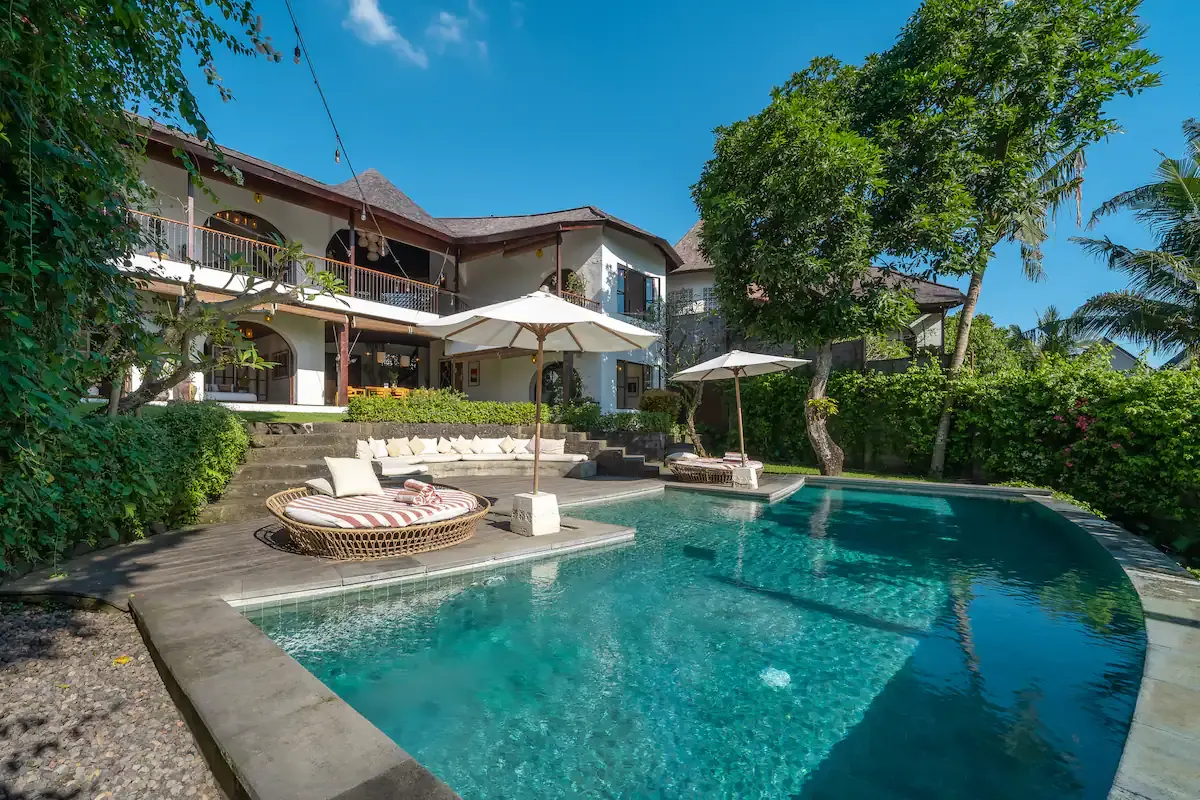 6 BR Tropical Garden Family Villa Canggu — 6BR Villa Rental in Canggu
