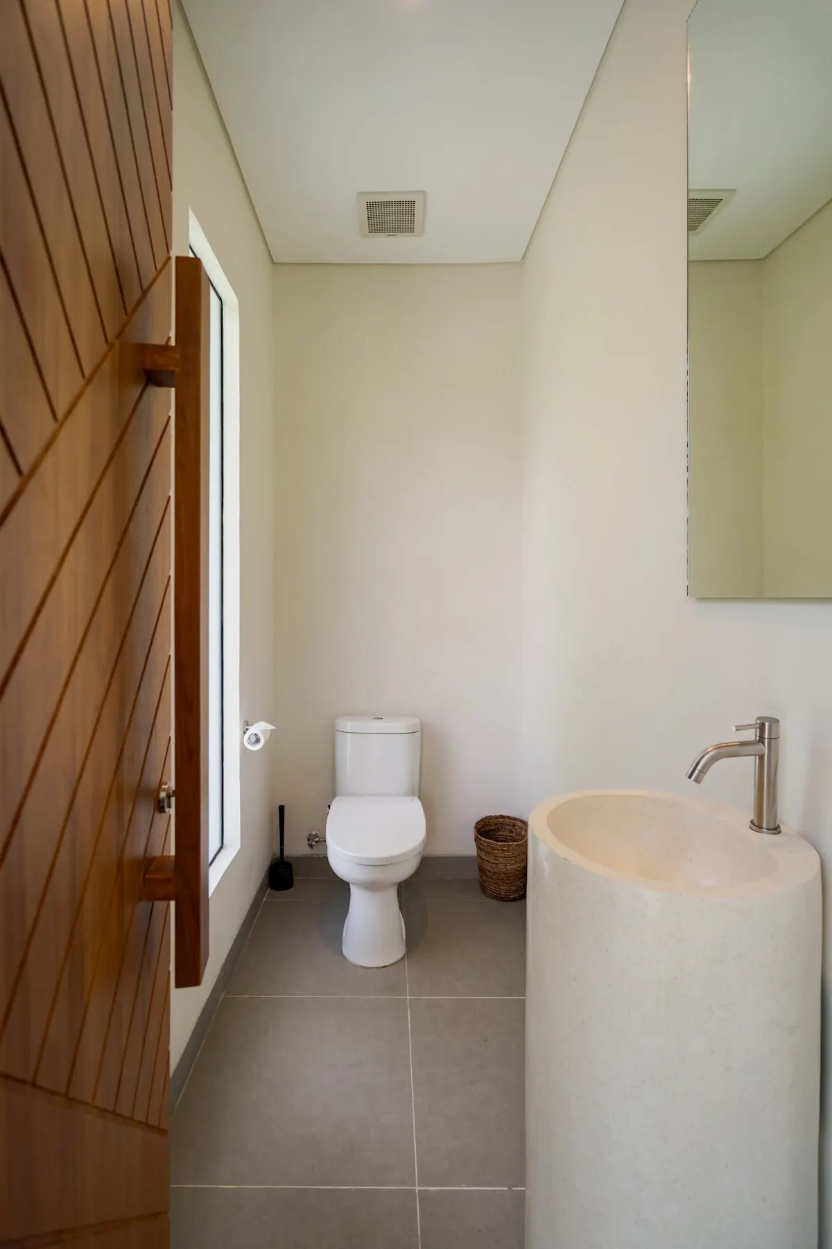 4 BR Jungle Infinity-Pool Villa Ubud — 4BR Villa Rental in Ubud — image 9