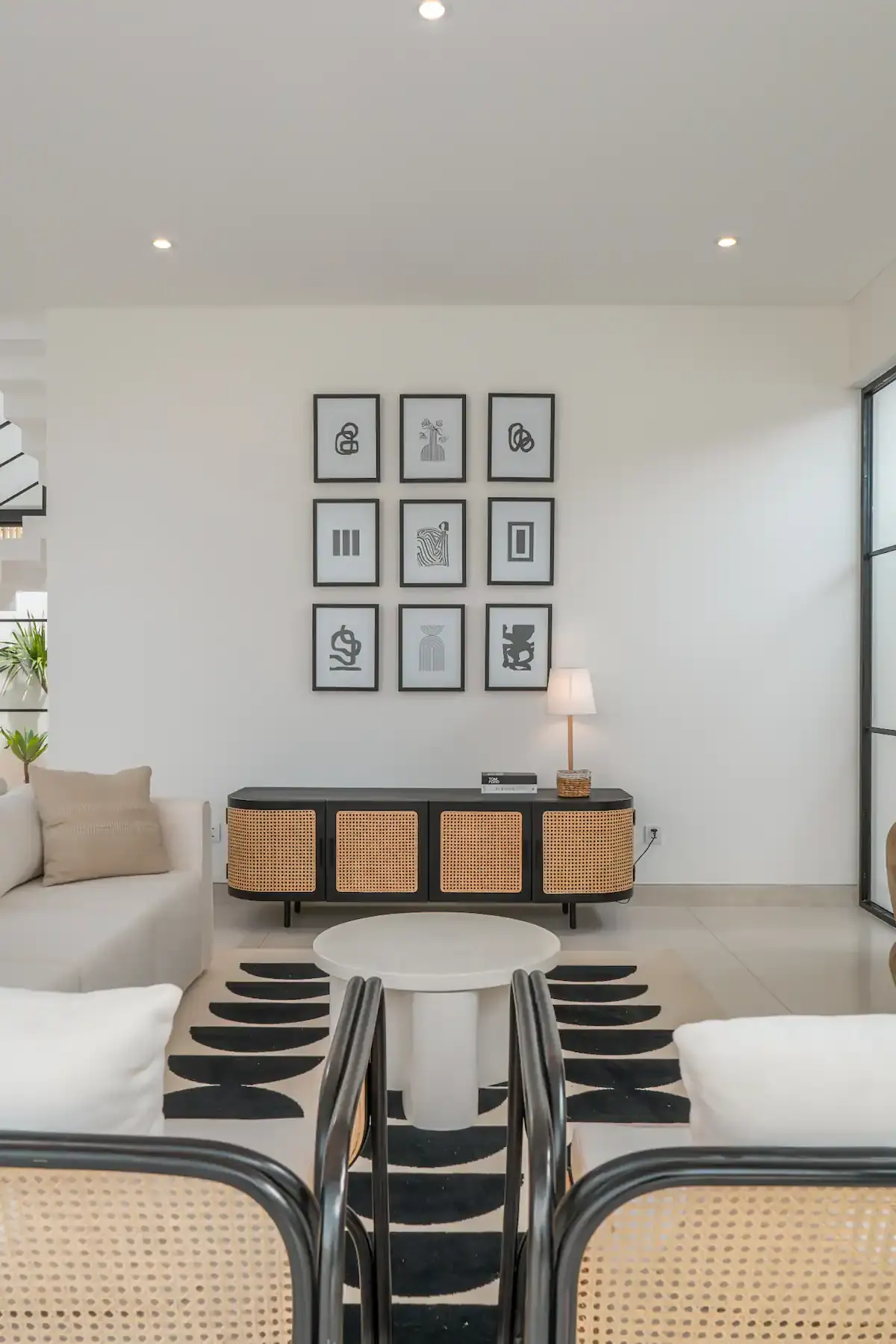 4 BR Modern Fully Staffed Villa Canggu — 4BR Villa Rental in Canggu — image 11