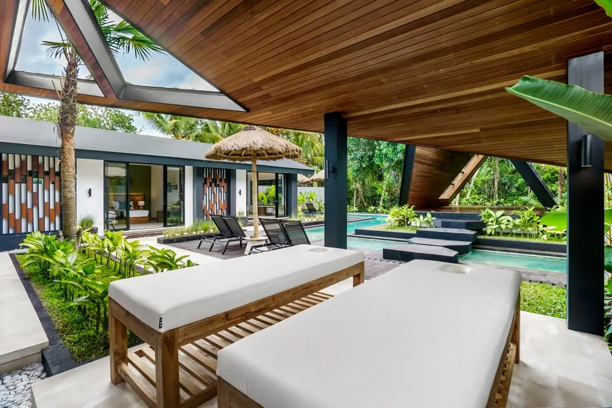 5 BR Designer Tropical Garden Villa Ubud — 5BR Villa Rental in Ubud — image 12
