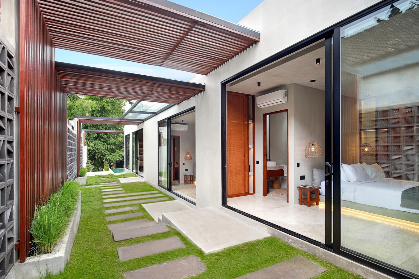 Stylish Central Ubud 2BR Villa – Private Pool in Ubud, Bali — image 17
