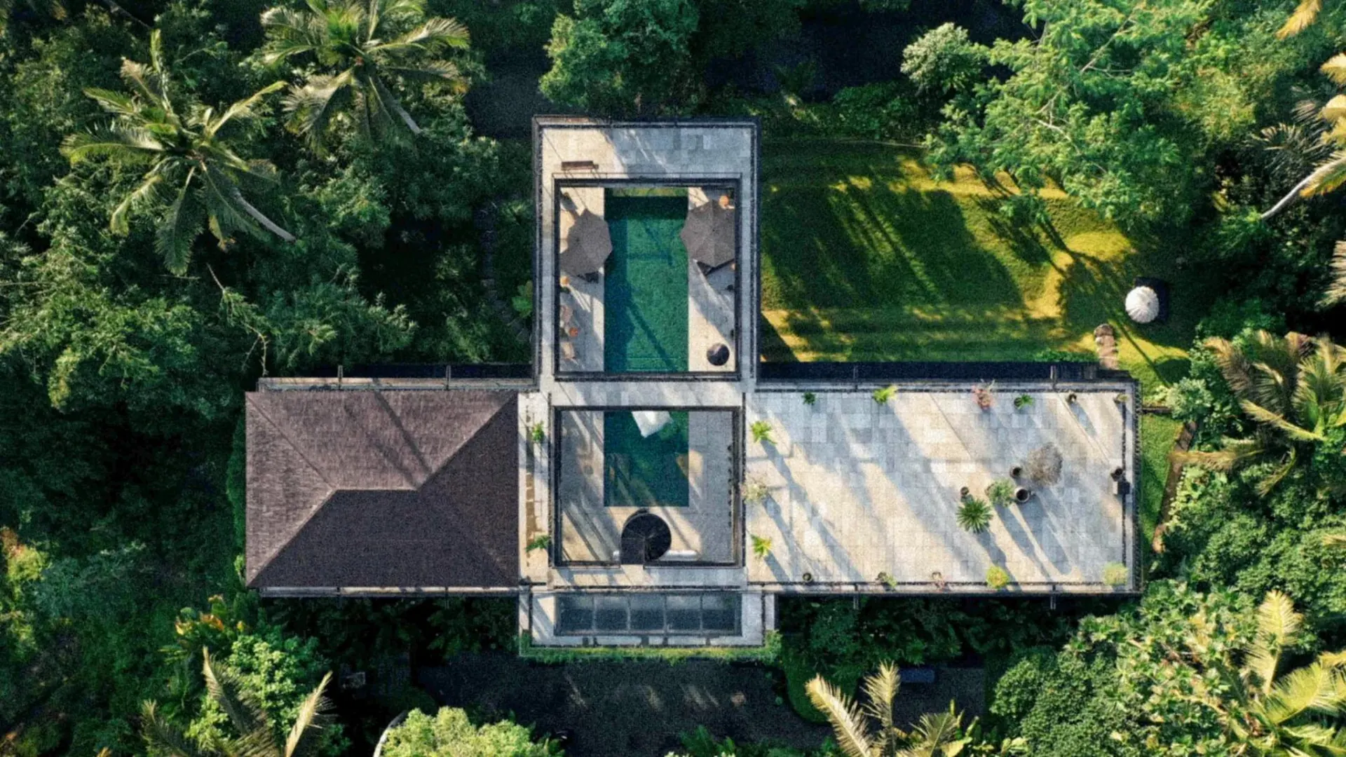5 BR Private Villa Ubud — 5BR Villa Rental in Ubud — image 1