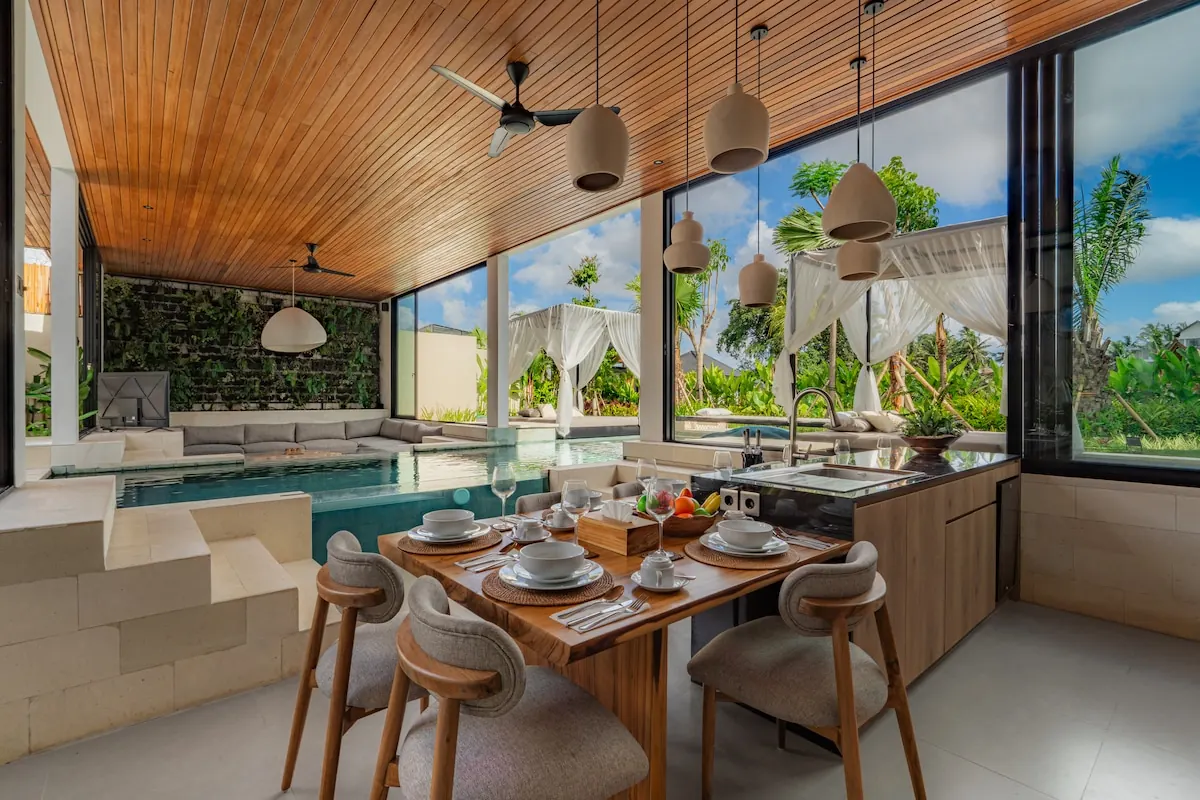 4 BR Courtyard Pool Retreat Ubud — 4BR Villa Rental in Ubud — image 6