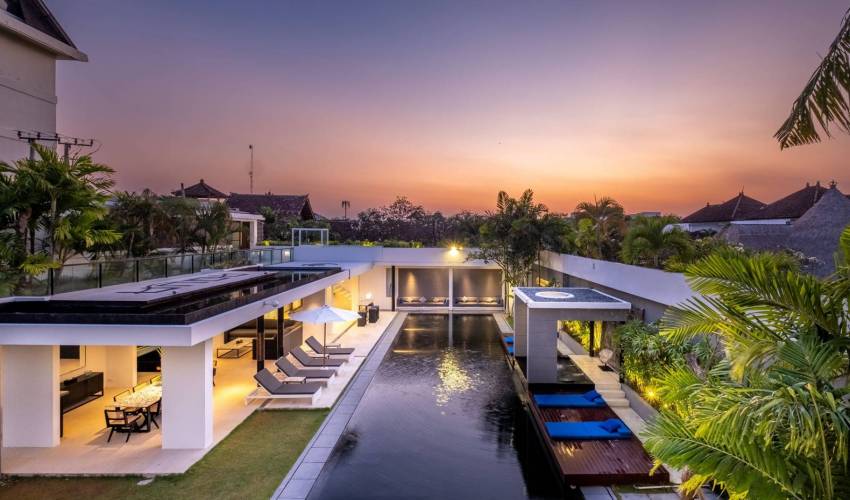Seminyak Villa 301 — image 2
