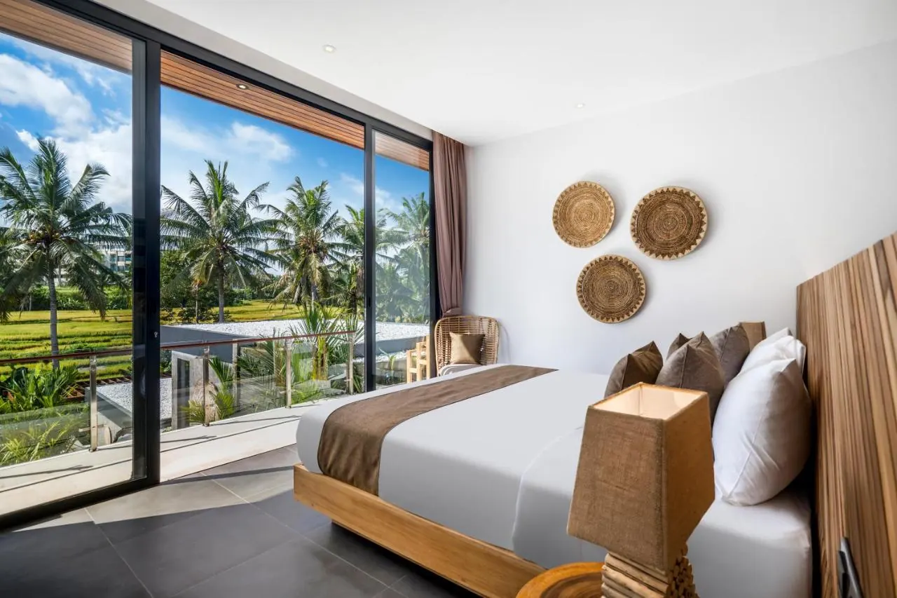 6 BR Rice-Field Wellness Retreat Ubud — 6BR Villa Rental in Ubud — image 1