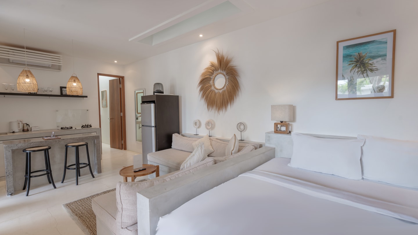 Pagi - Canggu 1BR Suite with Private Pool and Terrace - Canggu, Bali — image 7