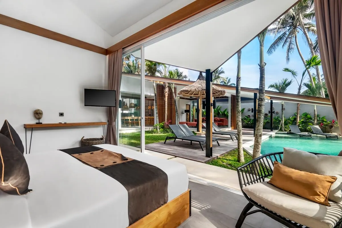 5 BR Tropical-Modern Jungle Villa Ubud — 5BR Villa Rental in Ubud — image 18