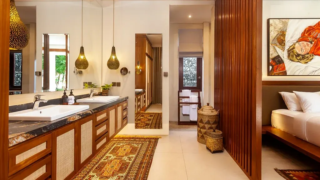 6 BR Balinese Garden Villa Seminyak — 6BR Villa Rental in Seminyak — image 17